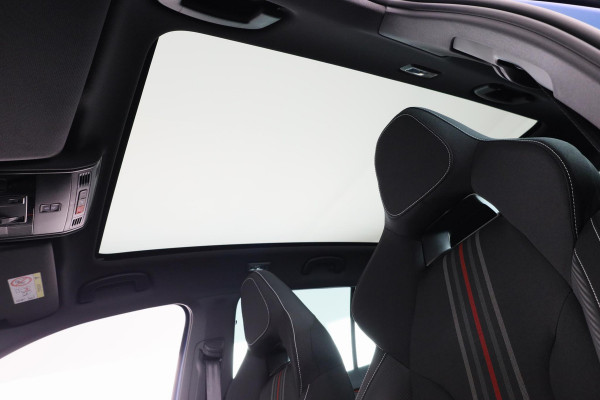 Škoda Kamiq 1.0 TSI Monte Carlo 115 pk | Verlengde garantie | Navigatie via App | Panoramadak | Parkeersensoren | Achteruitrijcamera | Adaptieve cruise controle