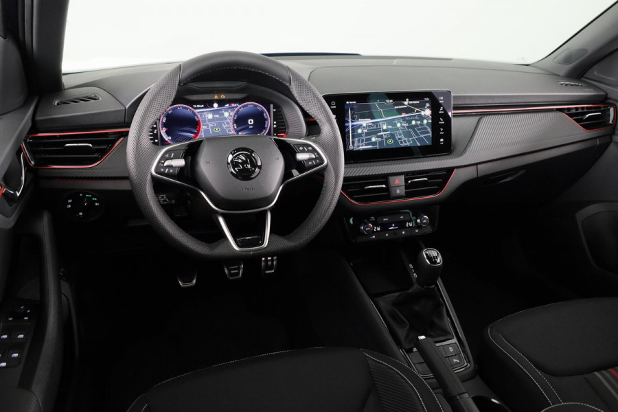 Škoda Kamiq 1.0 TSI Monte Carlo 115 pk | Verlengde garantie | Navigatie via App | Panoramadak | Parkeersensoren | Achteruitrijcamera | Adaptieve cruise controle