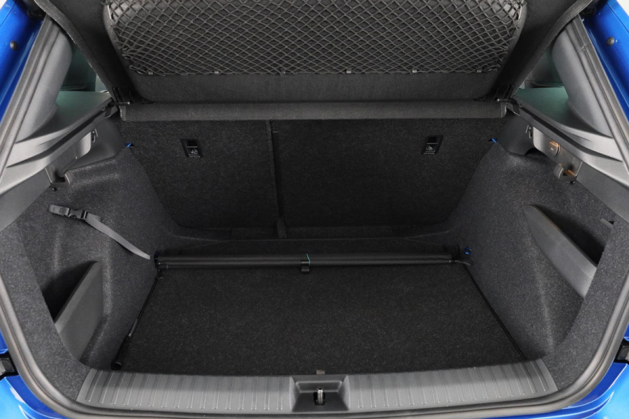 Škoda Kamiq 1.0 TSI Monte Carlo 115 pk | Verlengde garantie | Navigatie via App | Panoramadak | Parkeersensoren | Achteruitrijcamera | Adaptieve cruise controle