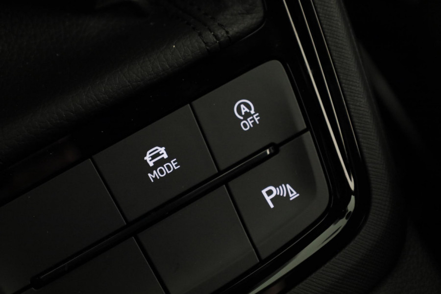 Škoda Kamiq 1.0 TSI Monte Carlo 115 pk | Verlengde garantie | Navigatie via App | Panoramadak | Parkeersensoren | Achteruitrijcamera | Adaptieve cruise controle