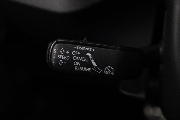Škoda Kamiq 1.0 TSI Monte Carlo 115 pk | Verlengde garantie | Navigatie via App | Panoramadak | Parkeersensoren | Achteruitrijcamera | Adaptieve cruise controle