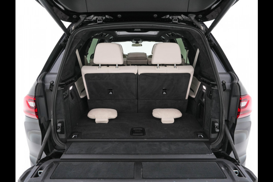 BMW X7 xDrive40i High Executive [ 7-Pers. ] *PANO | LEATHER | LASER-LIGHT | HEAD-UP | ADAPTIVE-CRUISE | BLINDSPOT | SOFT-CLOSE | BOWERS&WILKINS | MEMORY-PACK | DIGI-COCKPIT | KEYLESS | DAB+ | TOPVIEW | HEATED-COMFORTSEATS | 20''ALU*