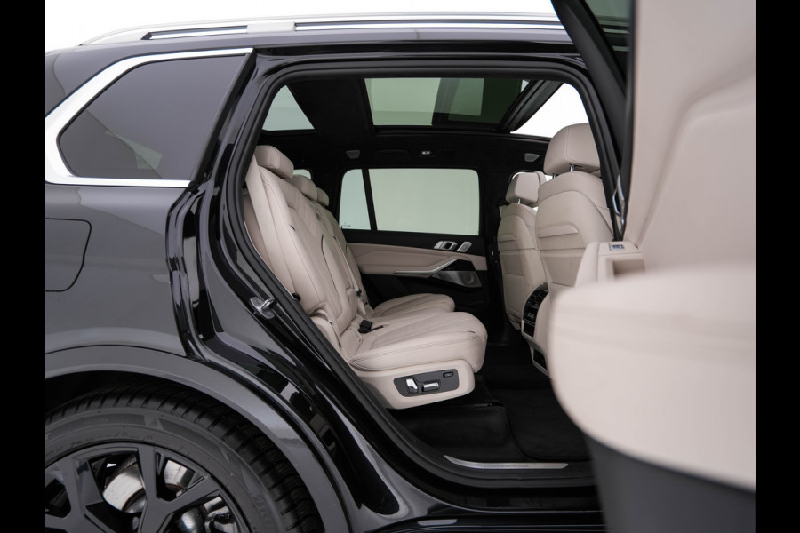 BMW X7 xDrive40i High Executive [ 7-Pers. ] *PANO | LEATHER | LASER-LIGHT | HEAD-UP | ADAPTIVE-CRUISE | BLINDSPOT | SOFT-CLOSE | BOWERS&WILKINS | MEMORY-PACK | DIGI-COCKPIT | KEYLESS | DAB+ | TOPVIEW | HEATED-COMFORTSEATS | 20''ALU*