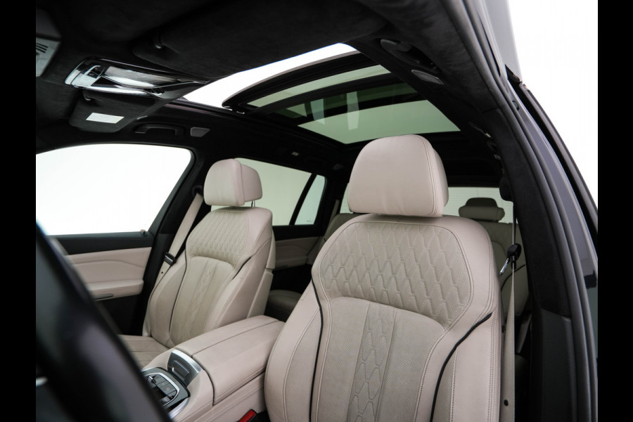 BMW X7 xDrive40i High Executive [ 7-Pers. ] *PANO | LEATHER | LASER-LIGHT | HEAD-UP | ADAPTIVE-CRUISE | BLINDSPOT | SOFT-CLOSE | BOWERS&WILKINS | MEMORY-PACK | DIGI-COCKPIT | KEYLESS | DAB+ | TOPVIEW | HEATED-COMFORTSEATS | 20''ALU*