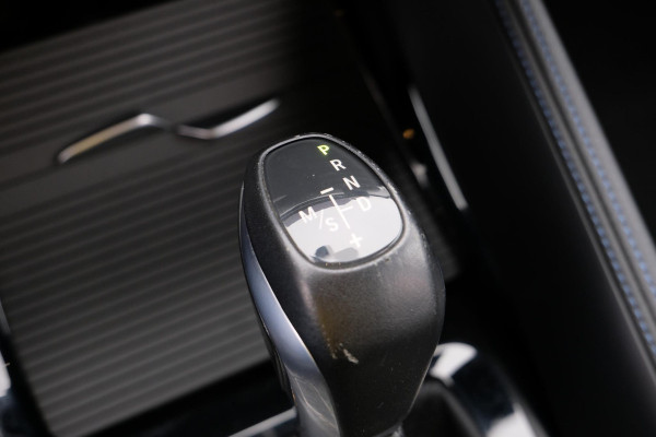 BMW X1 xDrive25e M-sport | PHEV | M pakket | Keyless entry | Camera | Elektrische stoelen met geheugen | Head up Display