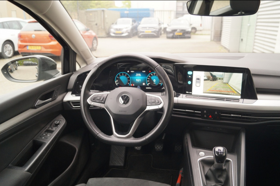 Volkswagen Golf 1.5 TSI 130pk Life Business -LED-NAVI-ECC-PDC-CAM-