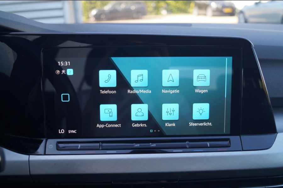 Volkswagen Golf 1.5 TSI 130pk Life Business -LED-NAVI-ECC-PDC-CAM-