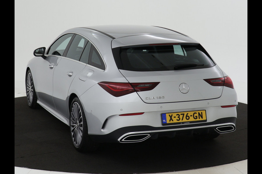 Mercedes-Benz CLA-Klasse shooting brake Shooting Brake 180 AMG Sportpakket | Keyless Go | Sfeerverlichting | Car Play | Stoelverwarming | Parkeerpakket met Camera | Inclusief 24 maanden Mercedes-Benz Certified garantie voor Europa.
