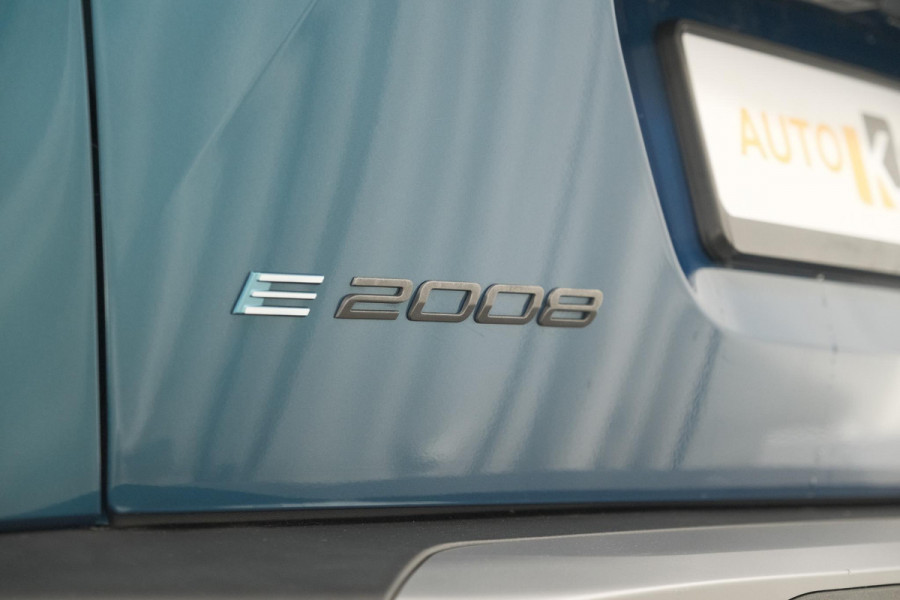 Peugeot e-2008 EV Allure 54 kWh | 11 KW Lader | Apple Carplay | Parkeersensoren