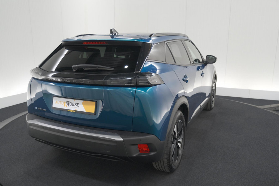 Peugeot e-2008 EV Allure 54 kWh | 11 KW Lader | Apple Carplay | Parkeersensoren