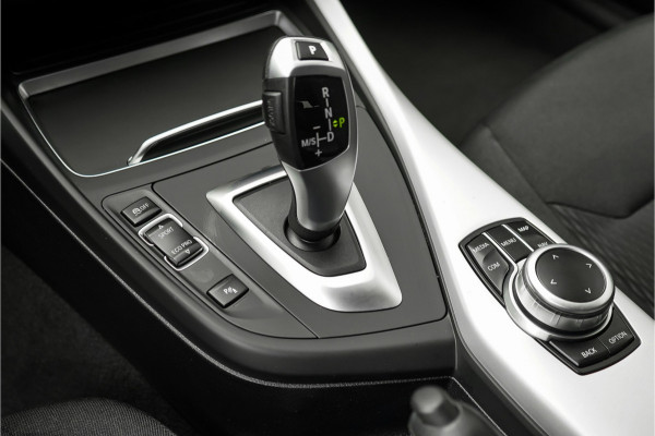 BMW 1-serie 118i Executive Climate PDC LED Cruise