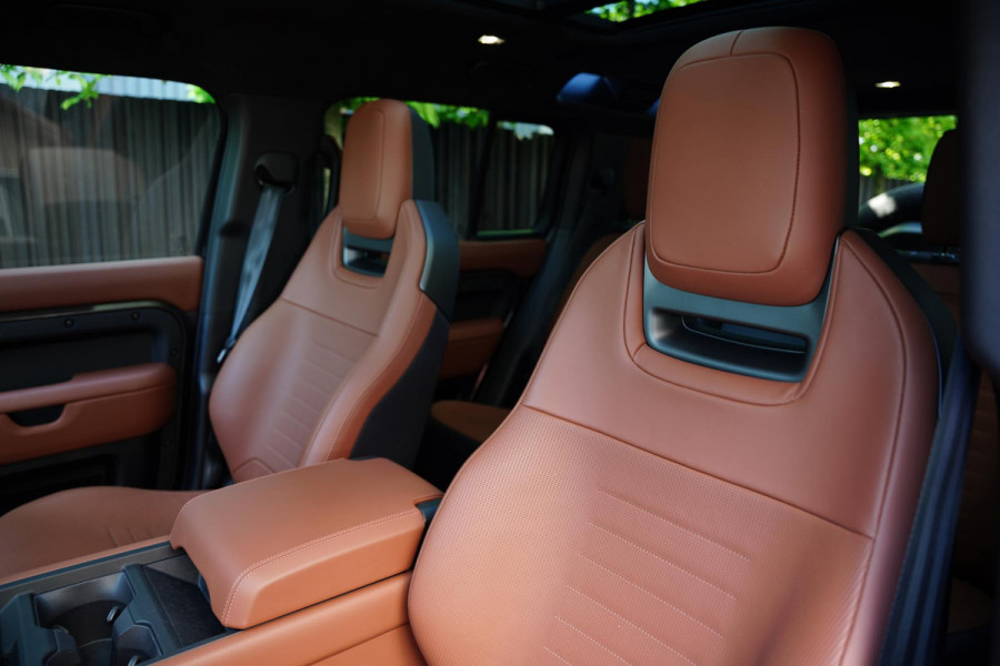 Land Rover Defender 110 P 635 Octa Edition One