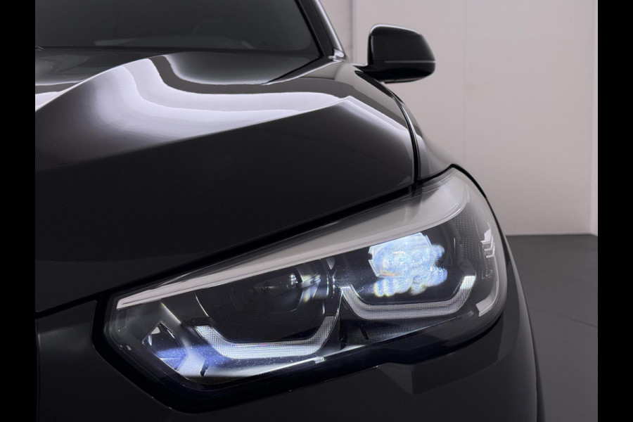 BMW X5 xDrive45e High Executive VAN: 55.900,- VOOR: 51.877,- UW WKVOORDEEL: 4.023,- | HARMAN KARDON| ELEK. TREKHAAK|ELEK. SCHUIF/ KANTELDAK| ACHTERBANK VERWARMING| HEAD-UP DISPLAY| DODE HOEK SENSOR| CAMERA| ACHTERAS BESTURING