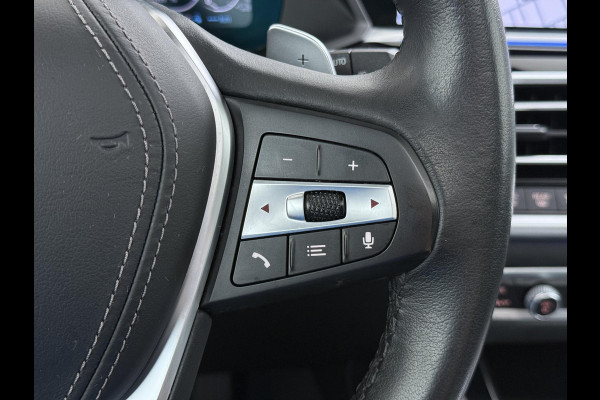 BMW X5 xDrive45e High Executive VAN: 55.900,- VOOR: 51.877,- UW WKVOORDEEL: 4.023,- | HARMAN KARDON| ELEK. TREKHAAK|ELEK. SCHUIF/ KANTELDAK| ACHTERBANK VERWARMING| HEAD-UP DISPLAY| DODE HOEK SENSOR| CAMERA| ACHTERAS BESTURING