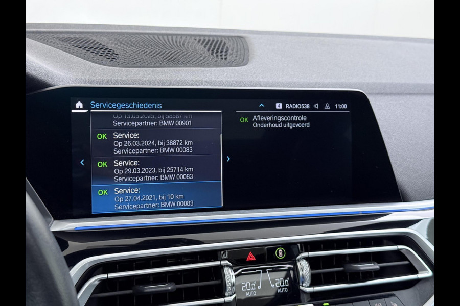 BMW X5 xDrive45e High Executive VAN: 55.900,- VOOR: 51.877,- UW WKVOORDEEL: 4.023,- | HARMAN KARDON| ELEK. TREKHAAK|ELEK. SCHUIF/ KANTELDAK| ACHTERBANK VERWARMING| HEAD-UP DISPLAY| DODE HOEK SENSOR| CAMERA| ACHTERAS BESTURING
