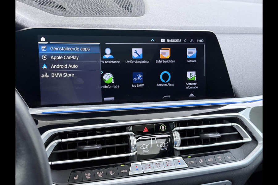 BMW X5 xDrive45e High Executive VAN: 55.900,- VOOR: 51.877,- UW WKVOORDEEL: 4.023,- | HARMAN KARDON| ELEK. TREKHAAK|ELEK. SCHUIF/ KANTELDAK| ACHTERBANK VERWARMING| HEAD-UP DISPLAY| DODE HOEK SENSOR| CAMERA| ACHTERAS BESTURING