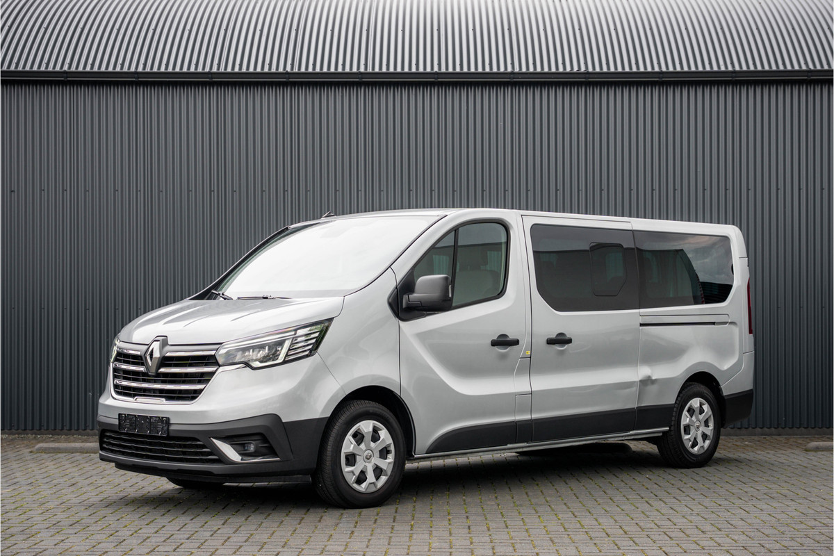 Renault Trafic Blue dCi 150PK | L2H1 | 9-Zits | LED | Canera | Navi | Zijschuifdeur R+L | Cruise | Airco | PDC | Euro 6