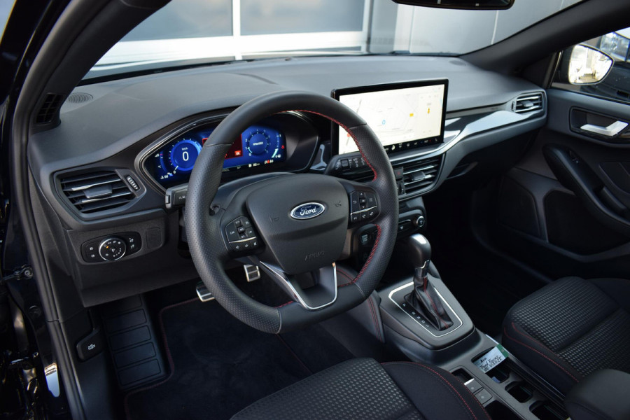 Ford Focus 1.0 EcoBoost Hybrid ST Line X | Pano | Stuur- en Stoelverw. | Sportstoelen