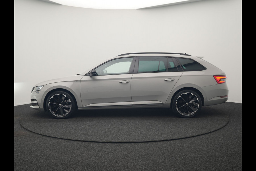 Škoda Superb Combi 1.4 TSI iV Sportline Business PHEV 218pk Dealer O.H. | Trekhaak Af Fabriek | Adaptive Cruise | 360 Camera | Canton Audio | Alcantara Sportstoelen Memory & Verwarmd | Sfeerverlichting | Stuur Verwarmd | Blis | Keyless | Apple Carplay | DAB | Plug In Hybrid |