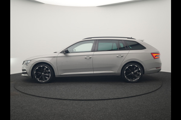 Škoda Superb Combi 1.4 TSI iV Sportline Business PHEV 218pk Dealer O.H. | Trekhaak Af Fabriek | Adaptive Cruise | 360 Camera | Canton Audio | Alcantara Sportstoelen Memory & Verwarmd | Sfeerverlichting | Stuur Verwarmd | Blis | Keyless | Apple Carplay | DAB | Plug In Hybrid |