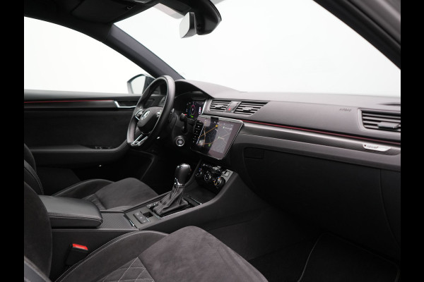 Škoda Superb Combi 1.4 TSI iV Sportline Business PHEV 218pk Dealer O.H. | Trekhaak Af Fabriek | Adaptive Cruise | 360 Camera | Canton Audio | Alcantara Sportstoelen Memory & Verwarmd | Sfeerverlichting | Stuur Verwarmd | Blis | Keyless | Apple Carplay | DAB | Plug In Hybrid |