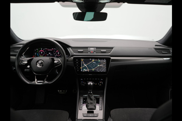 Škoda Superb Combi 1.4 TSI iV Sportline Business PHEV 218pk Dealer O.H. | Trekhaak Af Fabriek | Adaptive Cruise | 360 Camera | Canton Audio | Alcantara Sportstoelen Memory & Verwarmd | Sfeerverlichting | Stuur Verwarmd | Blis | Keyless | Apple Carplay | DAB | Plug In Hybrid |