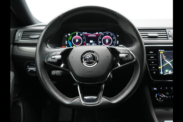 Škoda Superb Combi 1.4 TSI iV Sportline Business PHEV 218pk Dealer O.H. | Trekhaak Af Fabriek | Adaptive Cruise | 360 Camera | Canton Audio | Alcantara Sportstoelen Memory & Verwarmd | Sfeerverlichting | Stuur Verwarmd | Blis | Keyless | Apple Carplay | DAB | Plug In Hybrid |