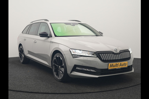 Škoda Superb Combi 1.4 TSI iV Sportline Business PHEV 218pk Dealer O.H. | Trekhaak Af Fabriek | Adaptive Cruise | 360 Camera | Canton Audio | Alcantara Sportstoelen Memory & Verwarmd | Sfeerverlichting | Stuur Verwarmd | Blis | Keyless | Apple Carplay | DAB | Plug In Hybrid |