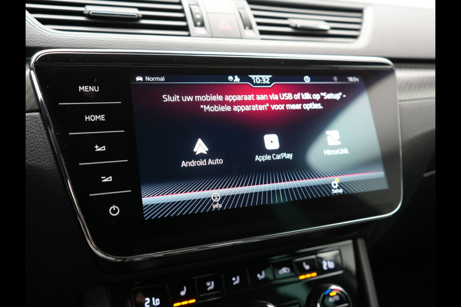 Škoda Superb Combi 1.4 TSI iV Sportline Business PHEV 218pk Dealer O.H. | Trekhaak Af Fabriek | Adaptive Cruise | 360 Camera | Canton Audio | Alcantara Sportstoelen Memory & Verwarmd | Sfeerverlichting | Stuur Verwarmd | Blis | Keyless | Apple Carplay | DAB | Plug In Hybrid |