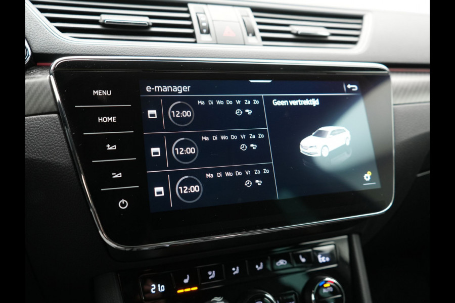Škoda Superb Combi 1.4 TSI iV Sportline Business PHEV 218pk Dealer O.H. | Trekhaak Af Fabriek | Adaptive Cruise | 360 Camera | Canton Audio | Alcantara Sportstoelen Memory & Verwarmd | Sfeerverlichting | Stuur Verwarmd | Blis | Keyless | Apple Carplay | DAB | Plug In Hybrid |