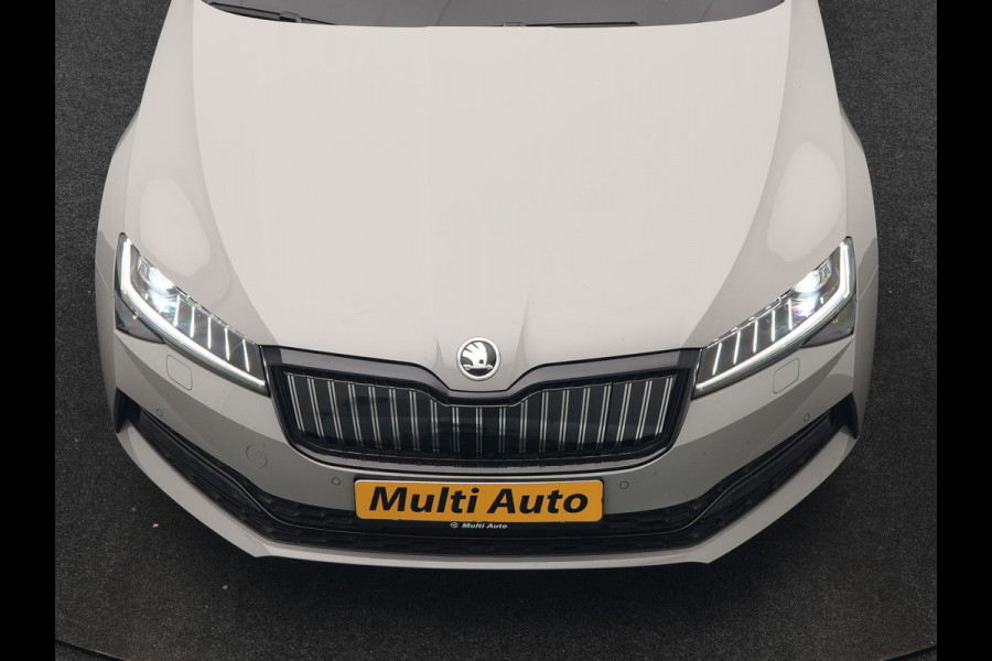 Škoda Superb Combi 1.4 TSI iV Sportline Business PHEV 218pk Dealer O.H. | Trekhaak Af Fabriek | Adaptive Cruise | 360 Camera | Canton Audio | Alcantara Sportstoelen Memory & Verwarmd | Sfeerverlichting | Stuur Verwarmd | Blis | Keyless | Apple Carplay | DAB | Plug In Hybrid |