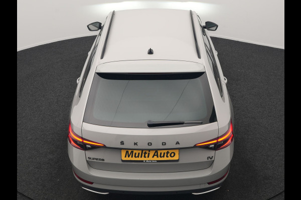 Škoda Superb Combi 1.4 TSI iV Sportline Business PHEV 218pk Dealer O.H. | Trekhaak Af Fabriek | Adaptive Cruise | 360 Camera | Canton Audio | Alcantara Sportstoelen Memory & Verwarmd | Sfeerverlichting | Stuur Verwarmd | Blis | Keyless | Apple Carplay | DAB | Plug In Hybrid |