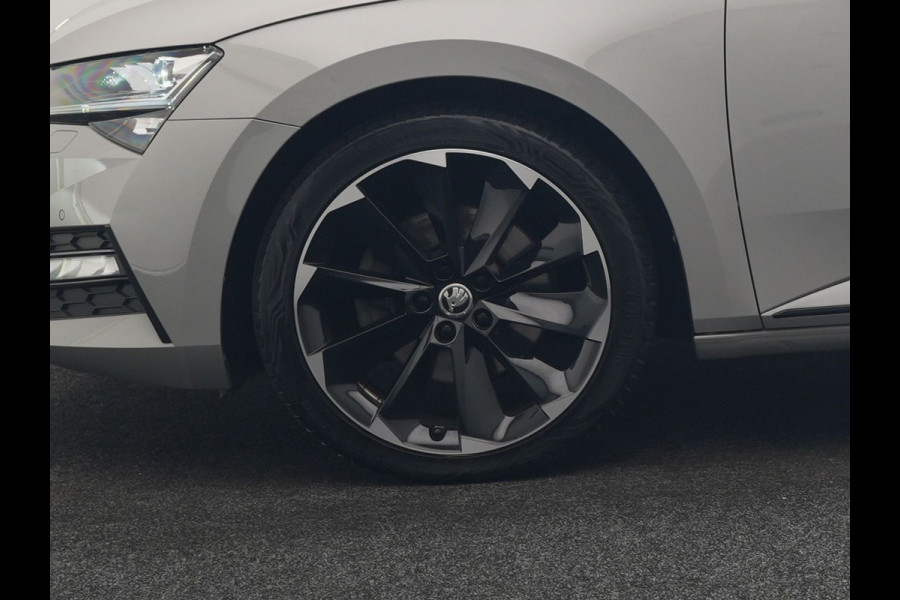 Škoda Superb Combi 1.4 TSI iV Sportline Business PHEV 218pk Dealer O.H. | Trekhaak Af Fabriek | Adaptive Cruise | 360 Camera | Canton Audio | Alcantara Sportstoelen Memory & Verwarmd | Sfeerverlichting | Stuur Verwarmd | Blis | Keyless | Apple Carplay | DAB | Plug In Hybrid |