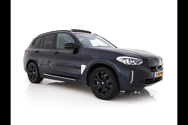 BMW iX3 Executive 80 kWh [ 3-Fase ] {SOH-98%} (INCL-BTW) Aut. *PANO | HEAD-UP | LEATHER | ADAPTIVE-CRUISE | FULL-LED | BLIND-SPOT | MEMORY-PACK | DIGI-COCKPIT | HEATED-COMFORTSEATS | KEYLESS | TOP-VIEW | DAB+ | TOWBAR | 19''ALU*