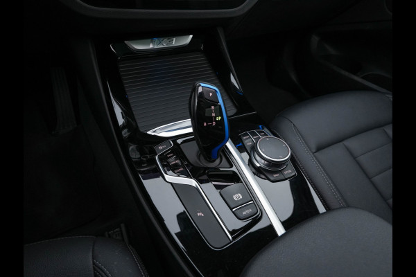 BMW iX3 Executive 80 kWh [ 3-Fase ] {SOH-98%} (INCL-BTW) Aut. *PANO | HEAD-UP | LEATHER | ADAPTIVE-CRUISE | FULL-LED | BLIND-SPOT | MEMORY-PACK | DIGI-COCKPIT | HEATED-COMFORTSEATS | KEYLESS | TOP-VIEW | DAB+ | TOWBAR | 19''ALU*
