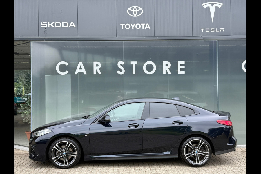 BMW 2 Serie Gran Coupé 218i M Sport Shadow Line Sportstoelen|Carplay|Dealer Onderhouden