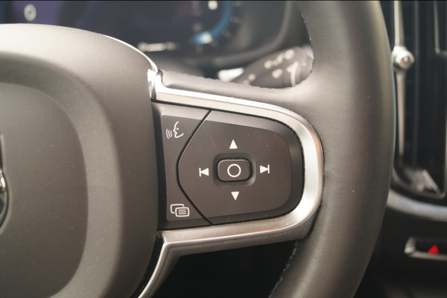 Volvo V60 2.0 B4 197pk Automaat Core -NAVI-ECC-LED-CAM-
