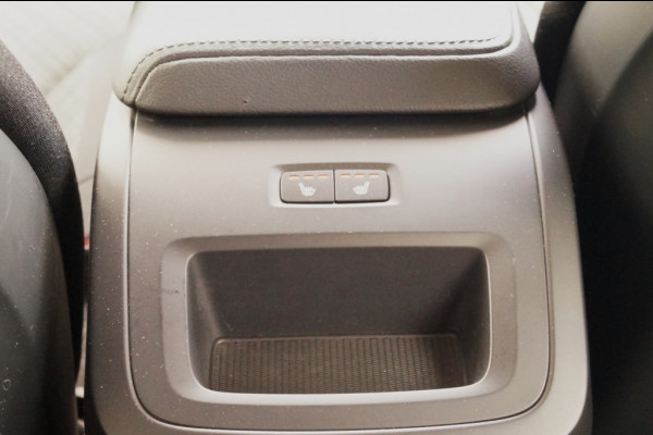 Volvo V60 2.0 B4 197pk Automaat Core -NAVI-ECC-LED-CAM-