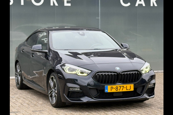 BMW 2 Serie Gran Coupé 218i M Sport Shadow Line Sportstoelen|Carplay|Dealer Onderhouden