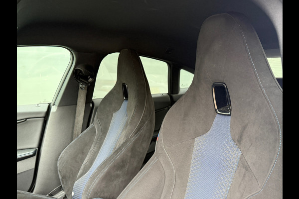 BMW 2 Serie Gran Coupé 218i M Sport Shadow Line Sportstoelen|Carplay|Dealer Onderhouden
