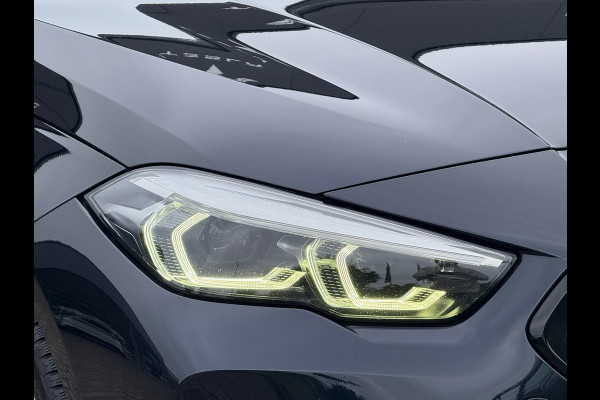 BMW 2 Serie Gran Coupé 218i M Sport Shadow Line Sportstoelen|Carplay|Dealer Onderhouden