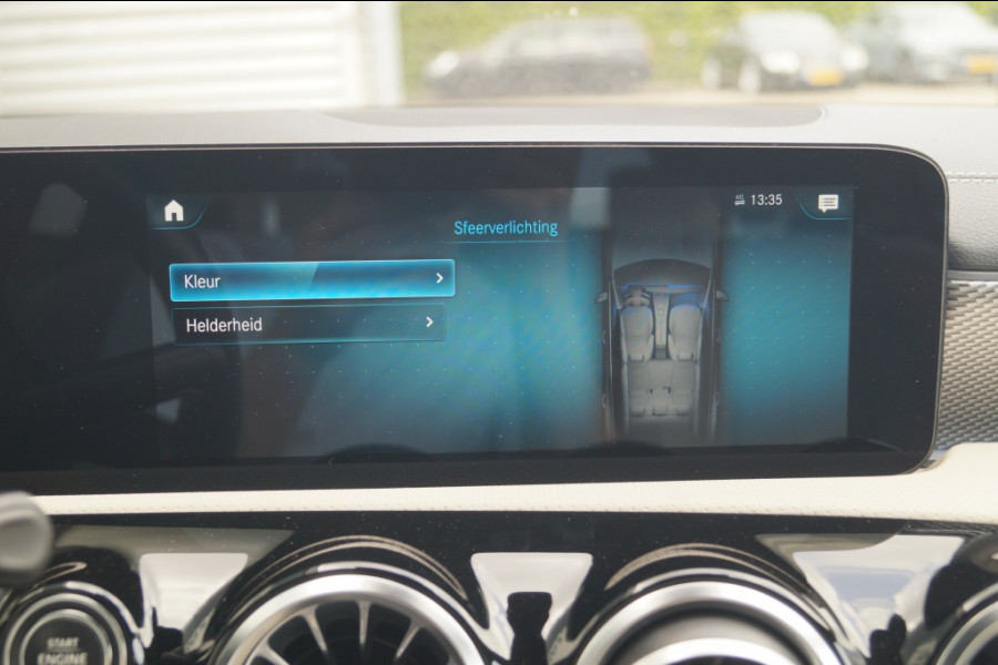 Mercedes-Benz CLA-Klasse Shooting Brake 200 163pk Automaat Business Solution Luxury -LEER-
