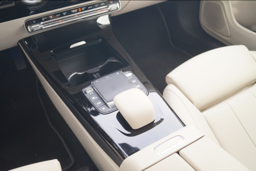 Mercedes-Benz CLA-Klasse Shooting Brake 200 163pk Automaat Business Solution Luxury -LEER-