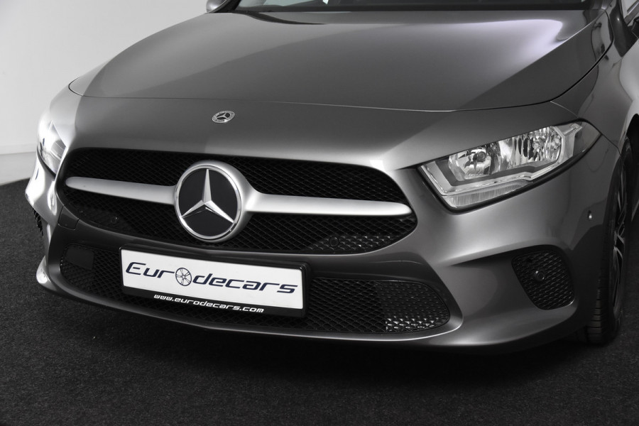 Mercedes-Benz A-Klasse 180 *1ste Eigenaar*Widescreen*Navigatie*Stoelverwarming*PDC*