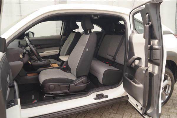 Mazda MX-30 e-SkyActiv 36 kWh 145pk Comfort -SOH95%-ECC-CAM-
