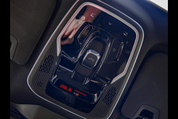 Lynk & Co 01 1.5 Black Edition Zwarte Dakhemel|Panoramadak|Camera|ACC|Stoelverwarming|Navi|Carplay