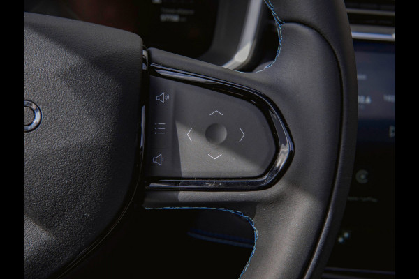 Lynk & Co 01 1.5 Black Edition Zwarte Dakhemel|Panoramadak|Trekhaak|Camera|ACC|Stoelverwarming|Navi|Carplay