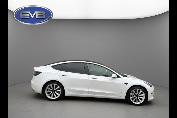 Tesla Model 3 Long Range AWD 75 kWh Black edition, panoramadak, afn. Trekhaak,leder, 19 inch, NL auto 12-2019