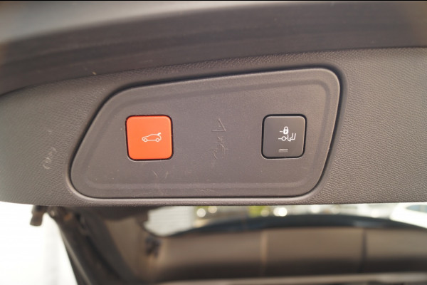 Peugeot 3008 1.2 PureTech 130pk Allure -NAVI-ECC-PDC-CRUISE-