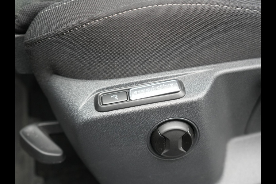 Volkswagen Tiguan 1.4 TSI eHybrid Elegance PHEV 245pk | Adaptive Cruise | Camera | IQ Light | Alcantara Comfortstoelen Massage & Verwarmd | Apple Carplay | Stuur Verwarmd | Navigatie | DAB | Plug In Hybrid |